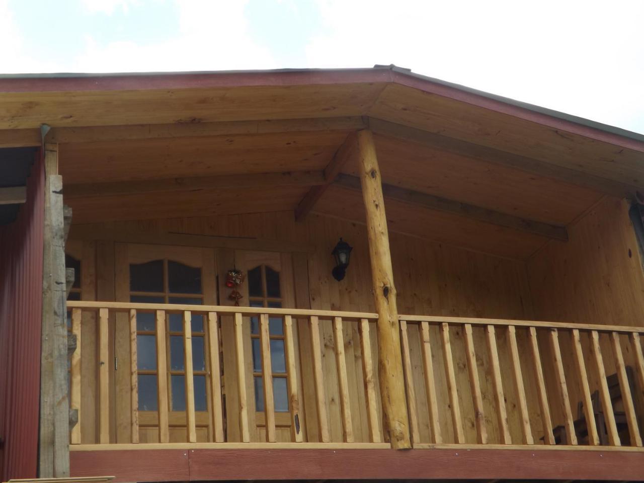Hostal Robinson Puerto Puyuguapi Esterno foto